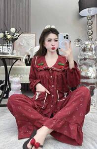 ឈុតគេង សាច់ទន់ ពណ៍ក្រហម