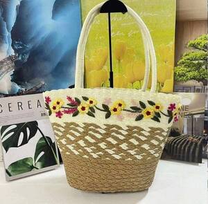 កាបូប​ ពណ៏ស