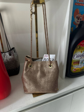 R004  HAND BAG WEDDING WOMEN
last barcode 3063