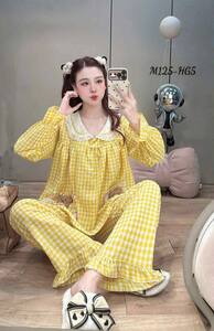 ឈុតគេង សាច់ទន់ ពណ៍លឿងខ្ចី