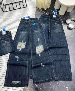 ខោជើងដំរី រហែកជង្គង់ សងខាង ពណ៍ខាវប៊យក្រម៉ៅ